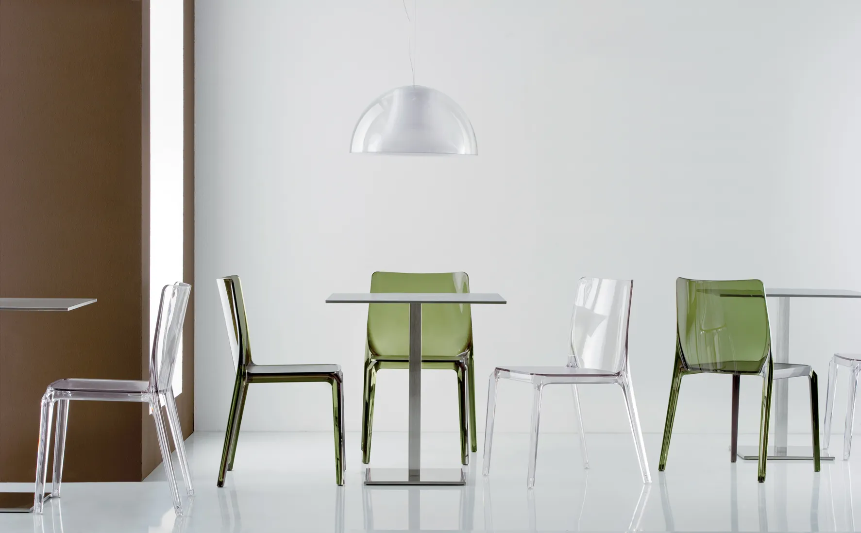 Stuhl BLITZ 640 - Stapelstuhl von Pedrali VT - grün transparent