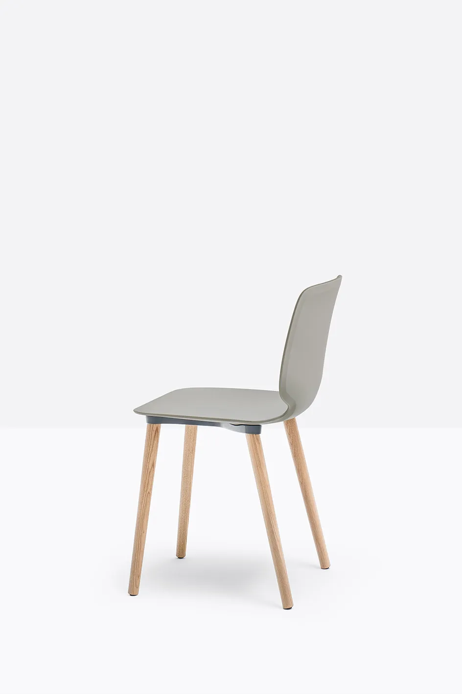Stuhl BABILA 2750 - Holzgestell von Pedrali FR - gebleichtes Eschenholz GR - grau